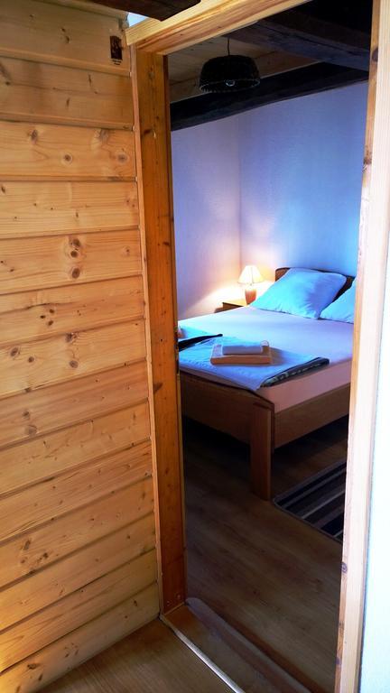Rustic Home Mia Duga Resa Phòng bức ảnh