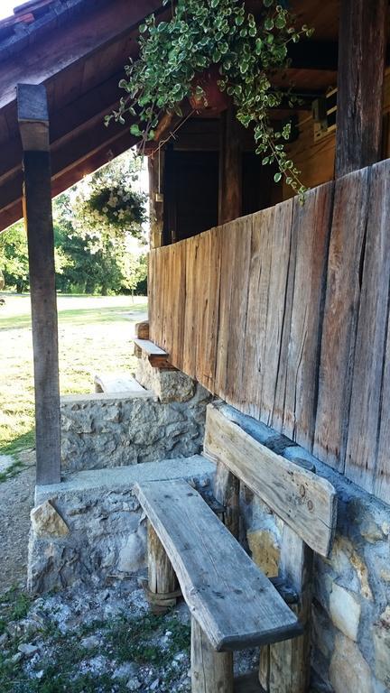 Rustic Home Mia Duga Resa Phòng bức ảnh
