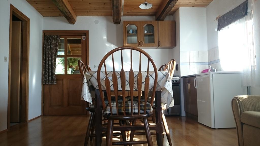 Rustic Home Mia Duga Resa Phòng bức ảnh