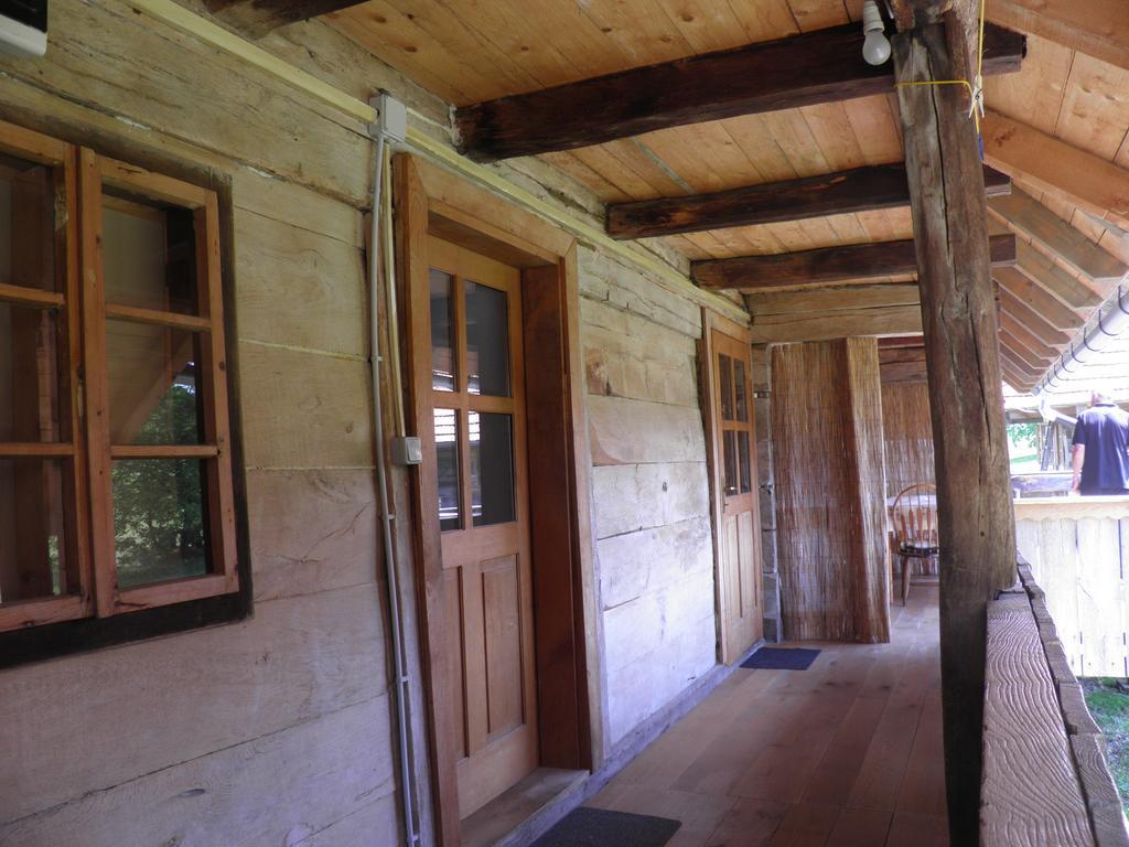 Rustic Home Mia Duga Resa Phòng bức ảnh