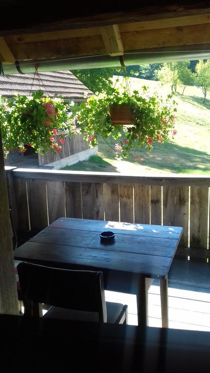 Rustic Home Mia Duga Resa Ngoại thất bức ảnh